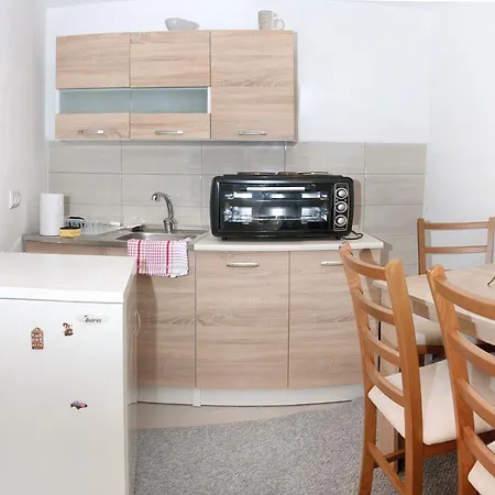 아파트 아파트먼트 레사 *